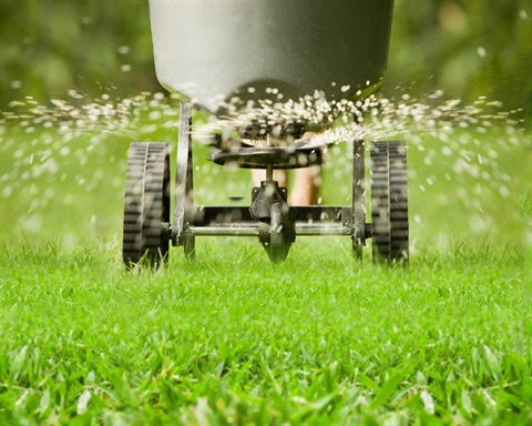 Fertilizer Spreader.jpg